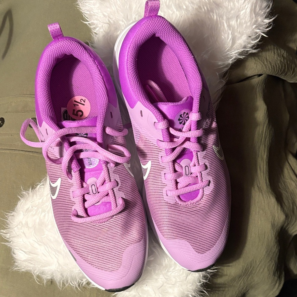Purple nike size 5.5